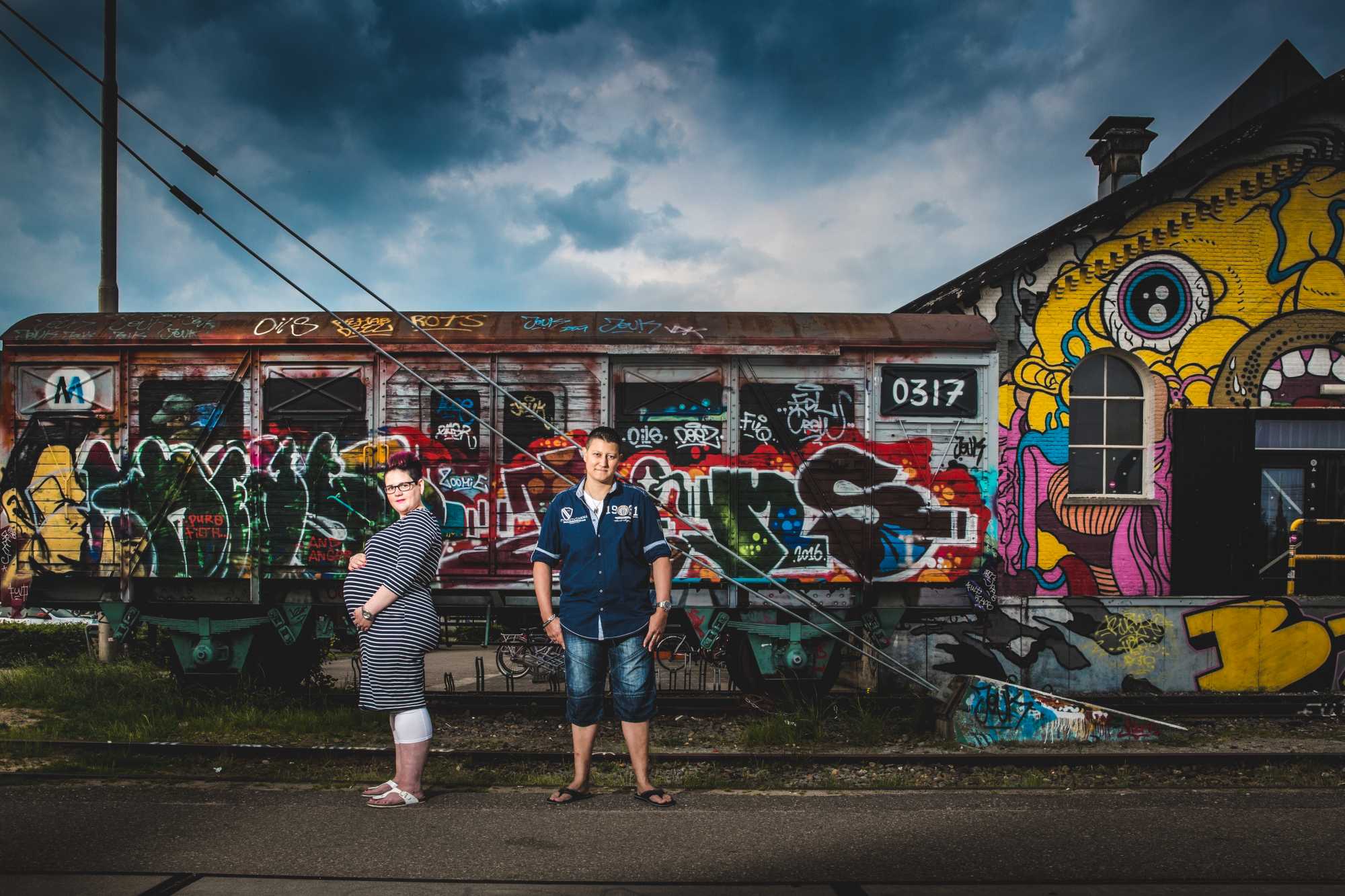 Header Zwangerschapsshoot bij de spoorzone