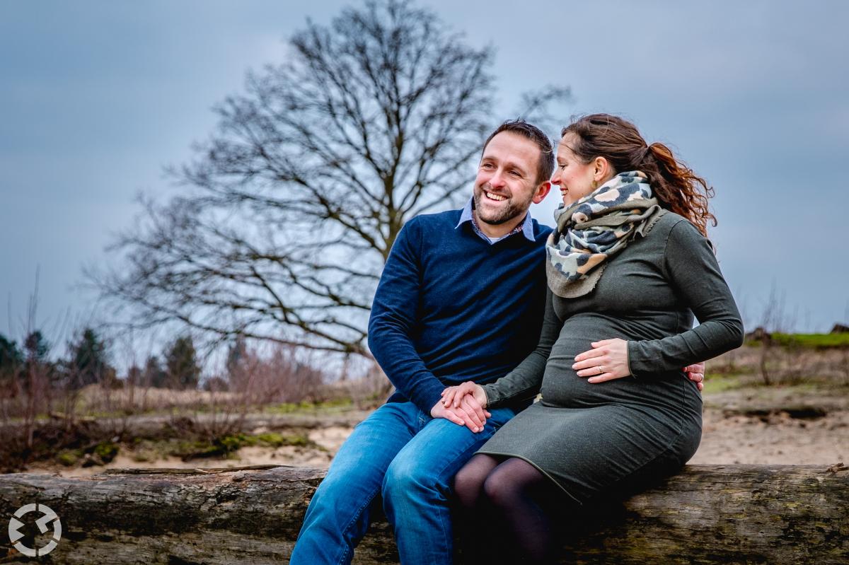 Familiefoto van jong gezin bij Surae in Dorst