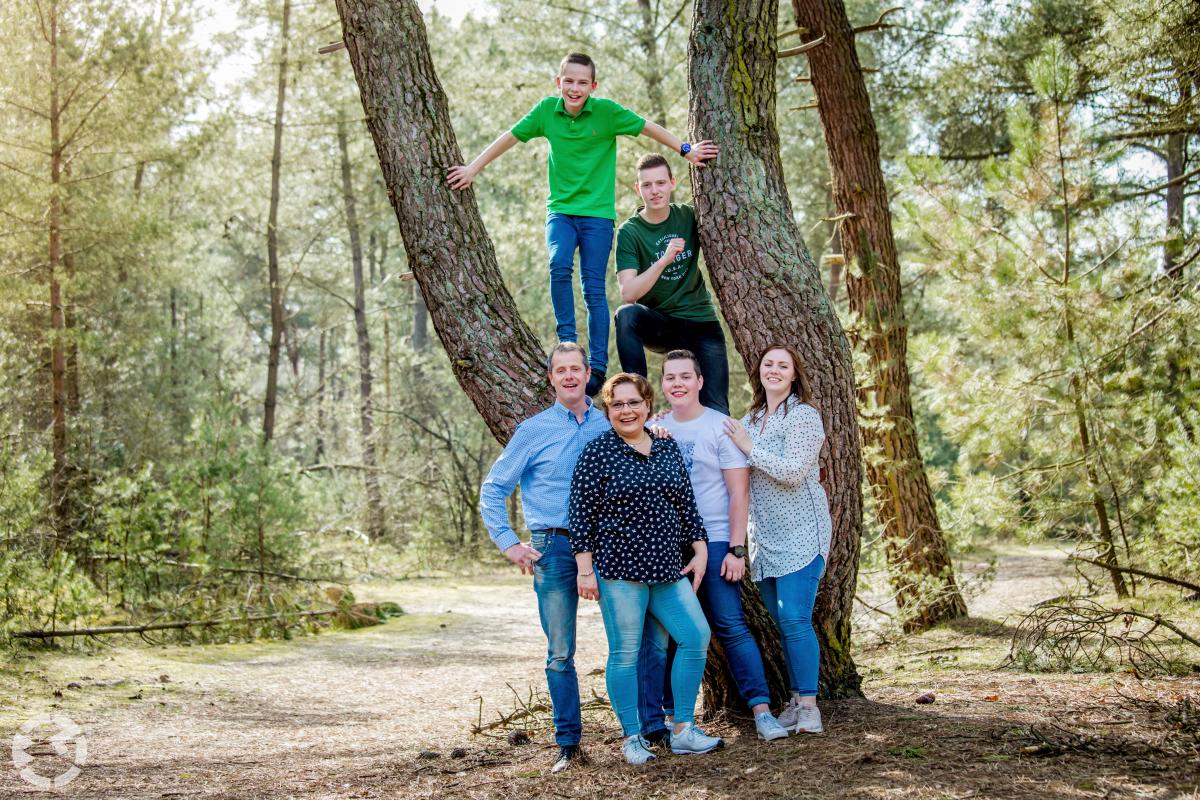 Gezellige familie fotoshoot in Noord Brabant