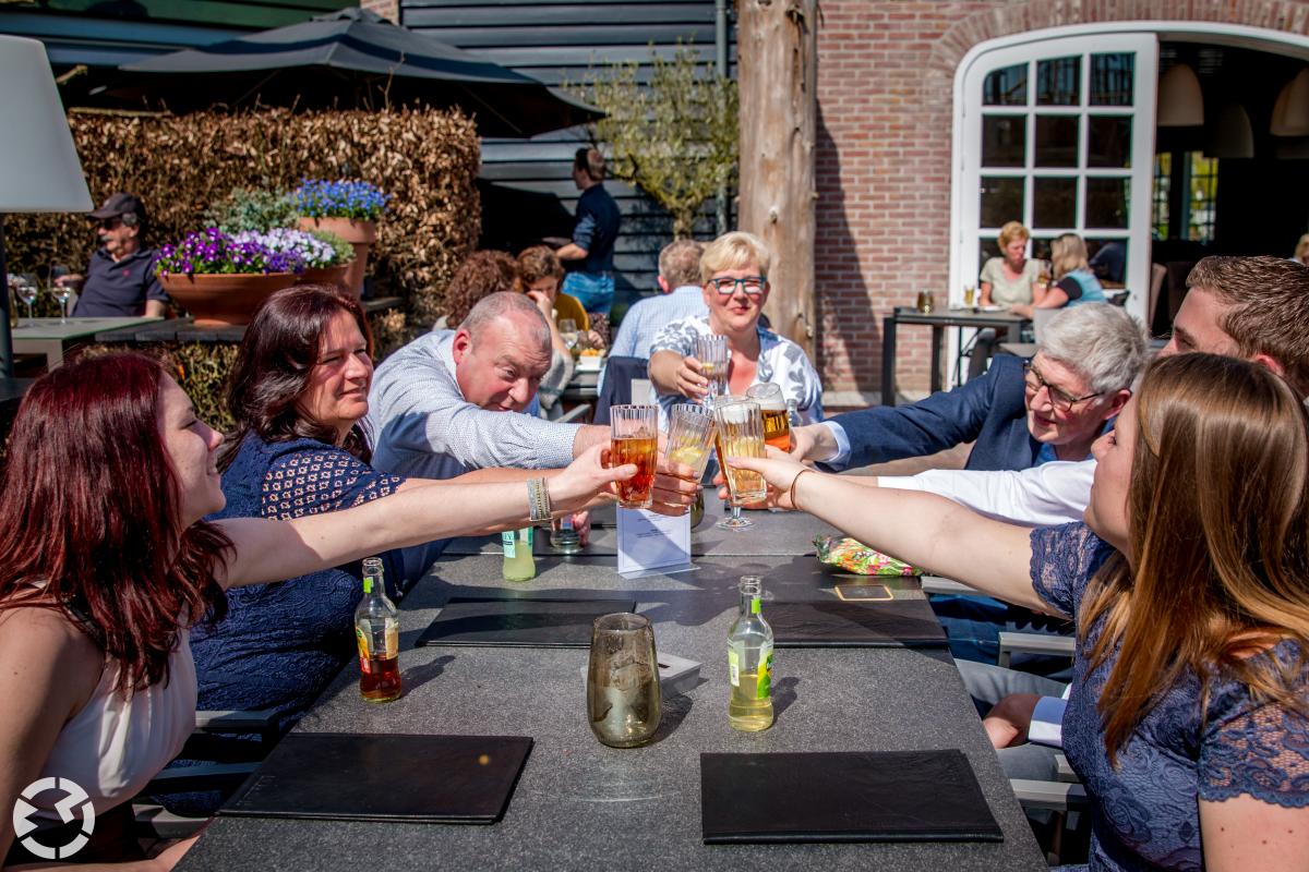 Fotoshoot in de Drunense Duinen met een man en vrouw.