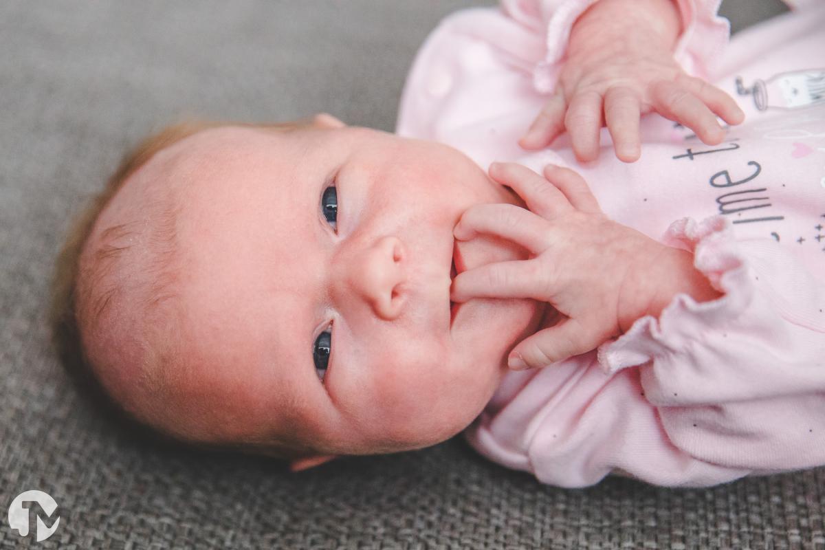 Newborn fotoshoot thuis in Chaam