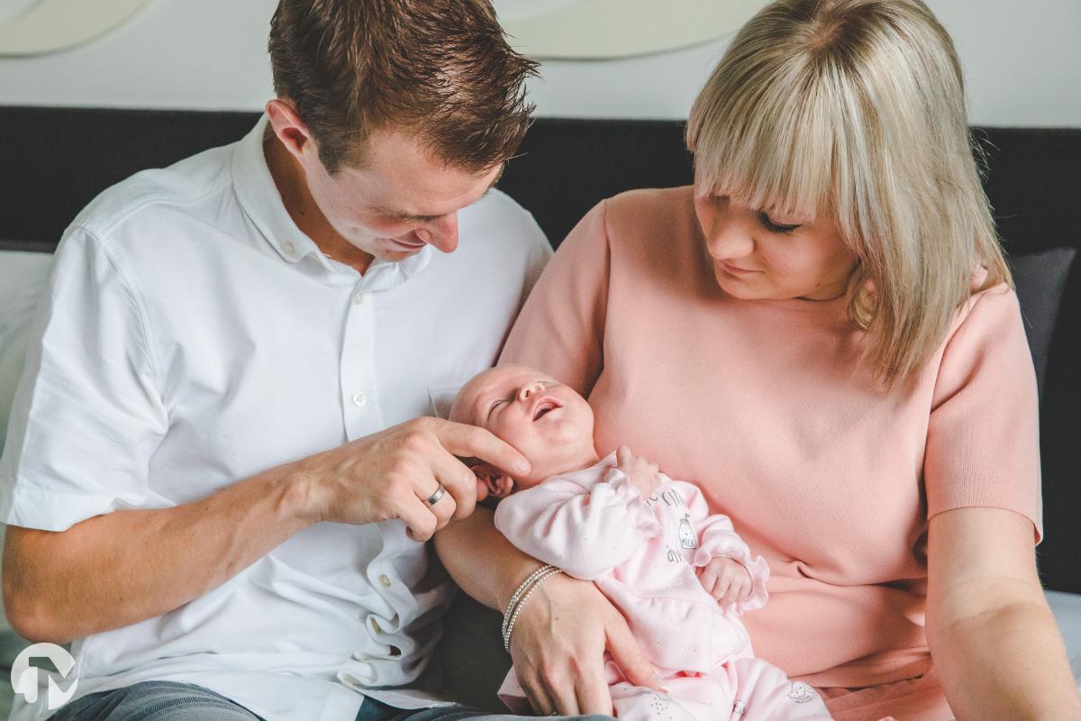 Newborn fotoshoot thuis in Chaam