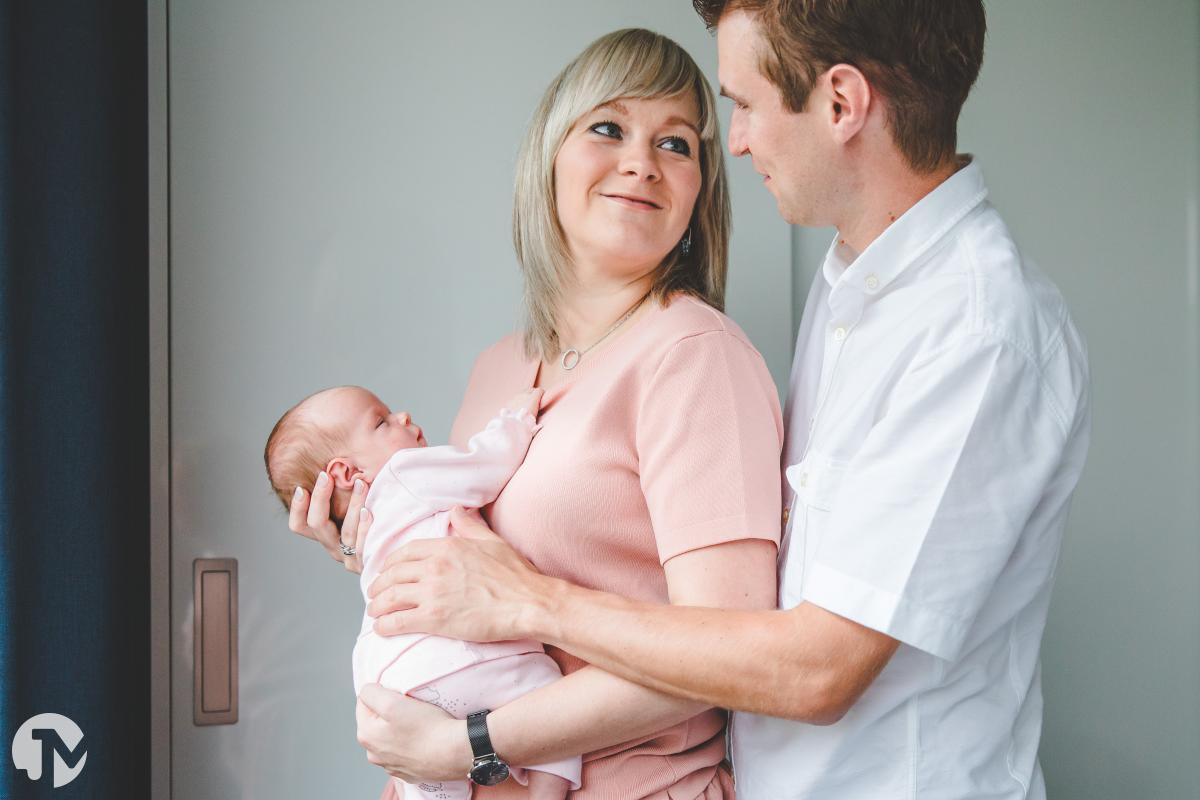 Newborn fotoshoot thuis in Chaam