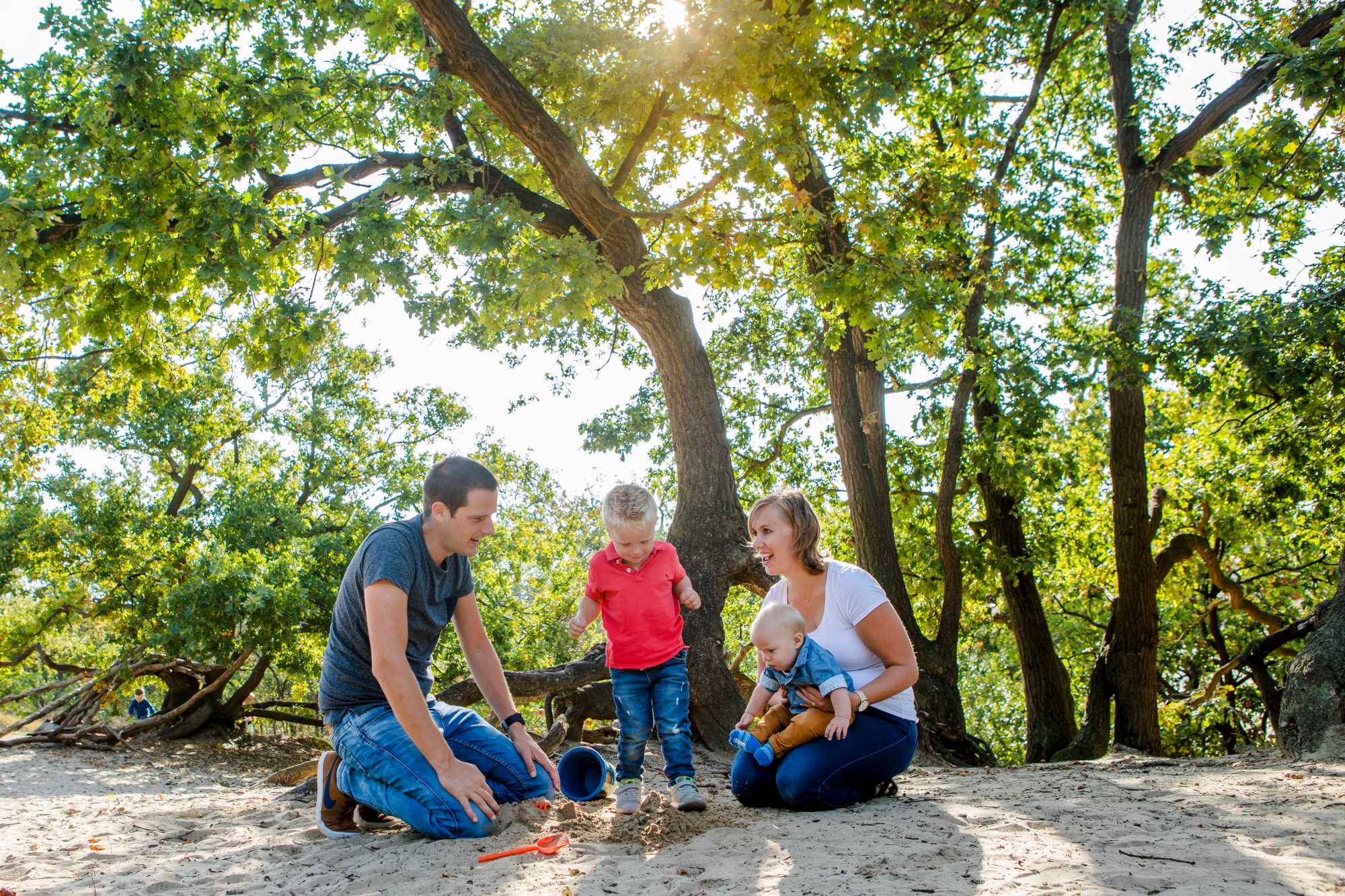 Header Spontane familieshoot in de natuur