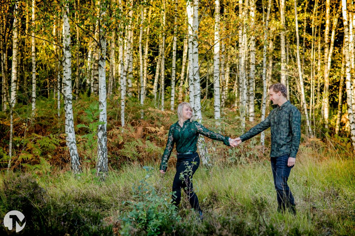 Loveshoot bij avondlicht | Brabant
