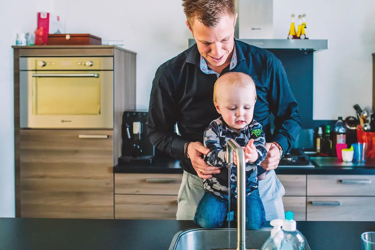 Fotoreportage thuis bij een jong gezin in Waalwijk.