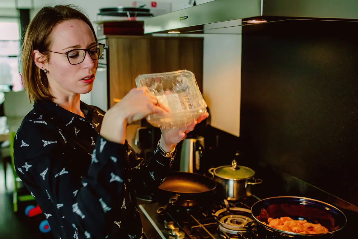 Een lifestyle fotoshoot bij een jong gezin in Waalwijk.