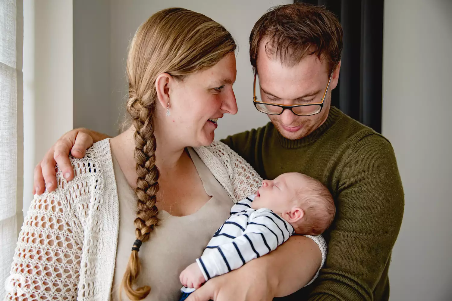 Een ontspannen newborn fotoshoot thuis