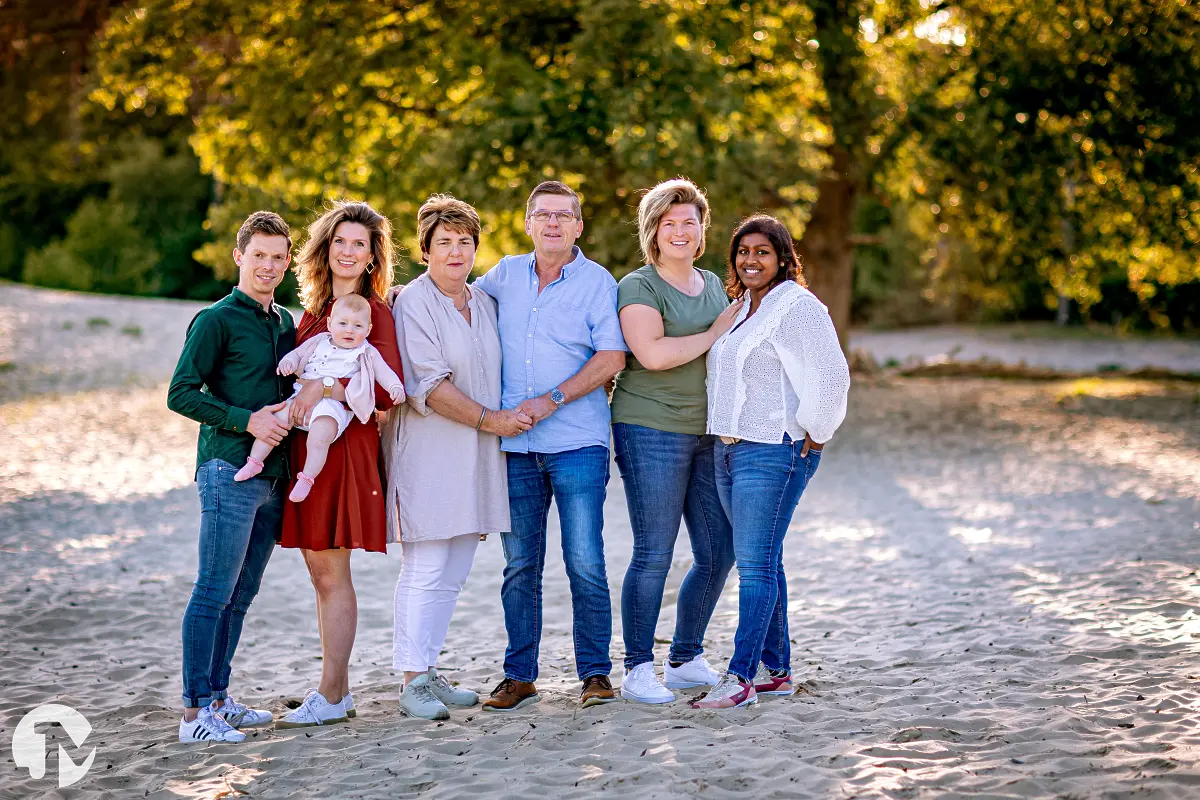 Familie fotoshoot bij avondzon