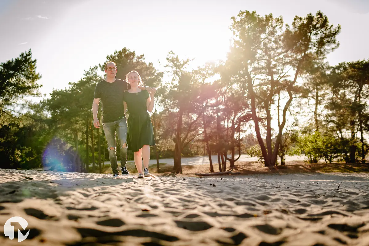 Loveshoot buiten in de natuur