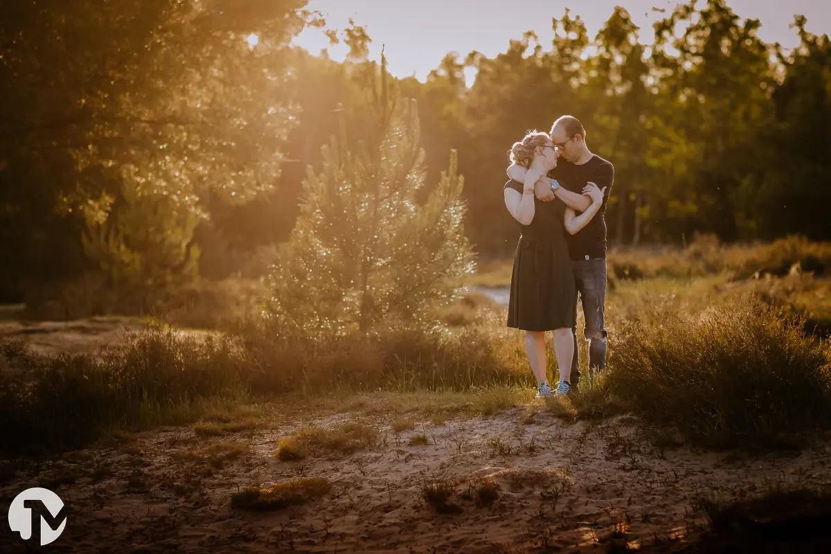 Loveshoot buiten in de natuur