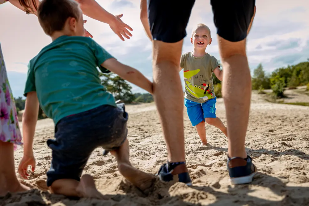Fotoshoot met jong gezin in Brabant.