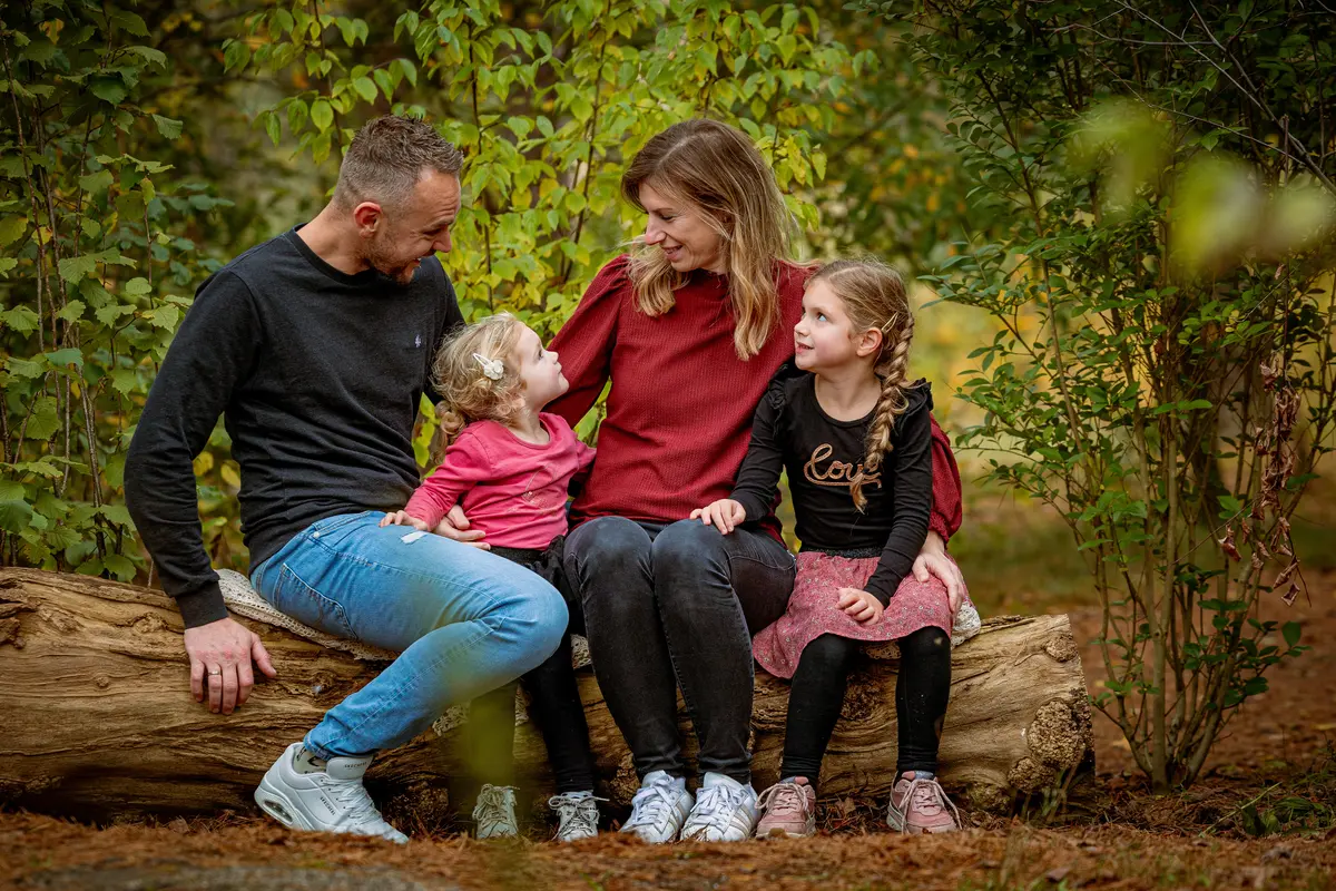 Gezin of familie fotoshoot in de Efteling, Bosrijk of Loonsche Land in Kaatsheuvel, fotograaf Waalwijk
